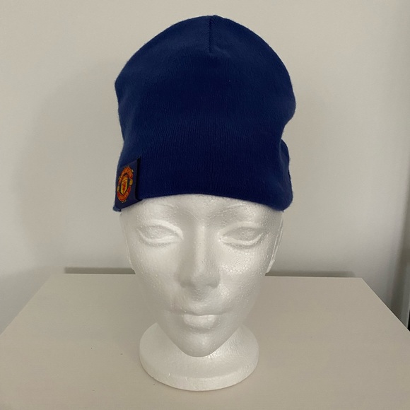Manchester United Toque! - Picture 2 of 5